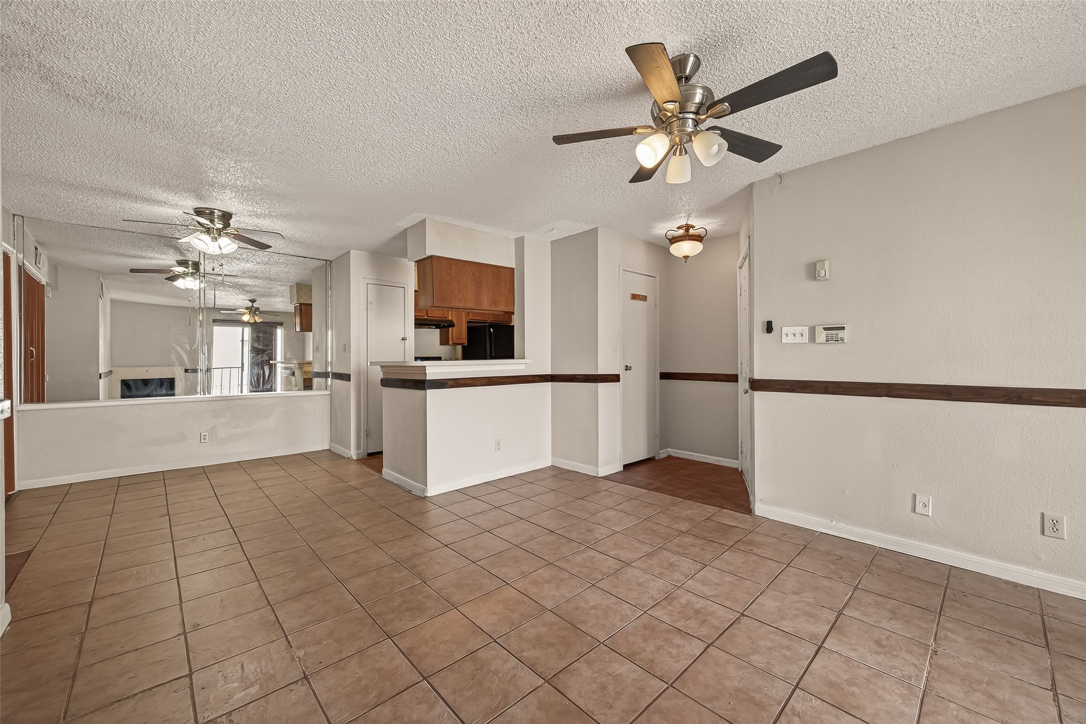 10101 South Gessner Road, Unit 307 Houston, TX 77071 - Photo 14 of 20 a view of a kitchen with a sink and cabinet