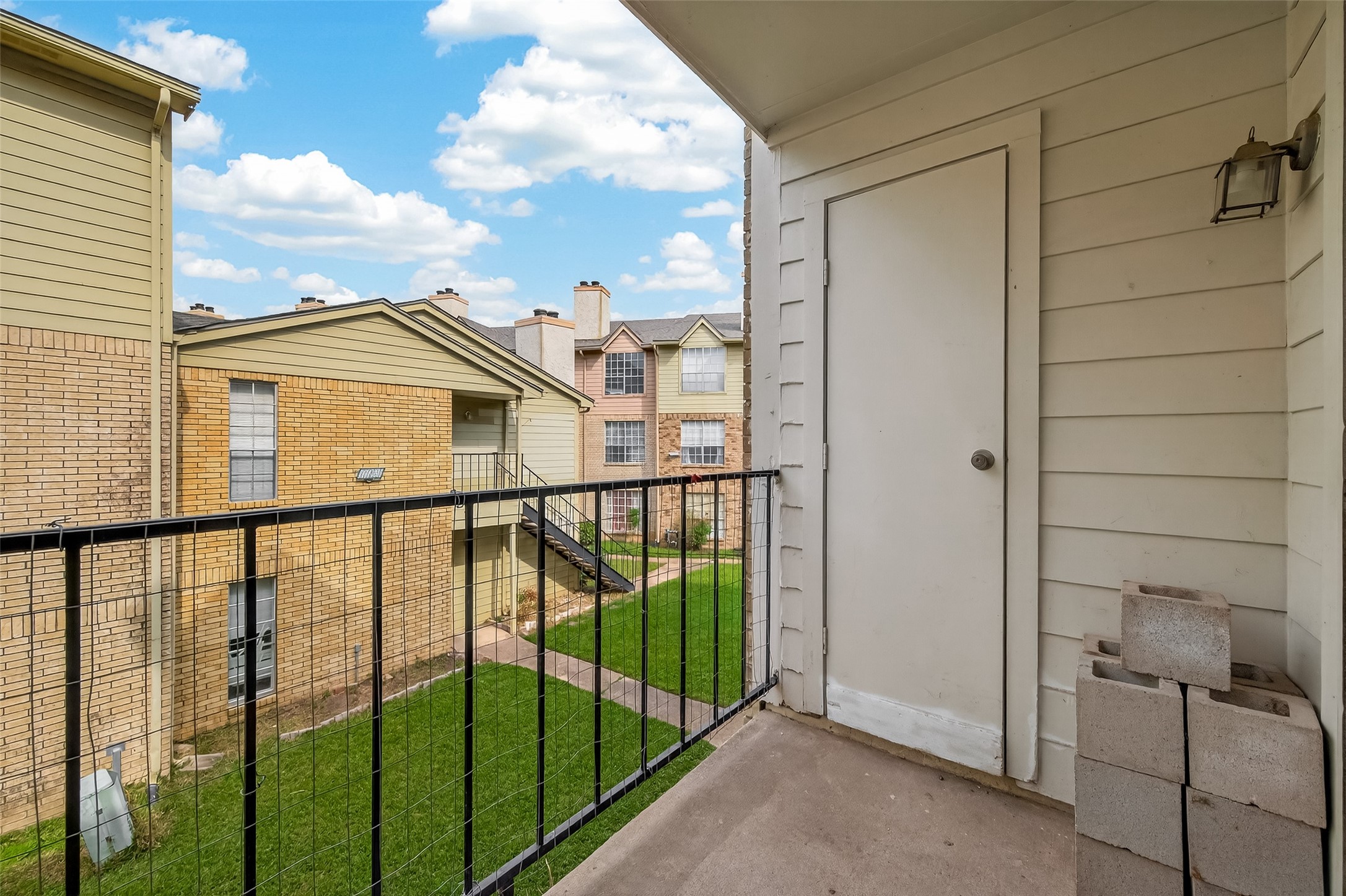 10101 South Gessner Road, Unit 307 Houston, TX 77071 - Photo 18 of 20 a view of a balcony