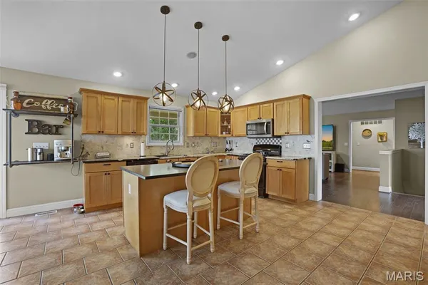$419,000 | 200 Jacqueline Drive, Washington, MO 63090