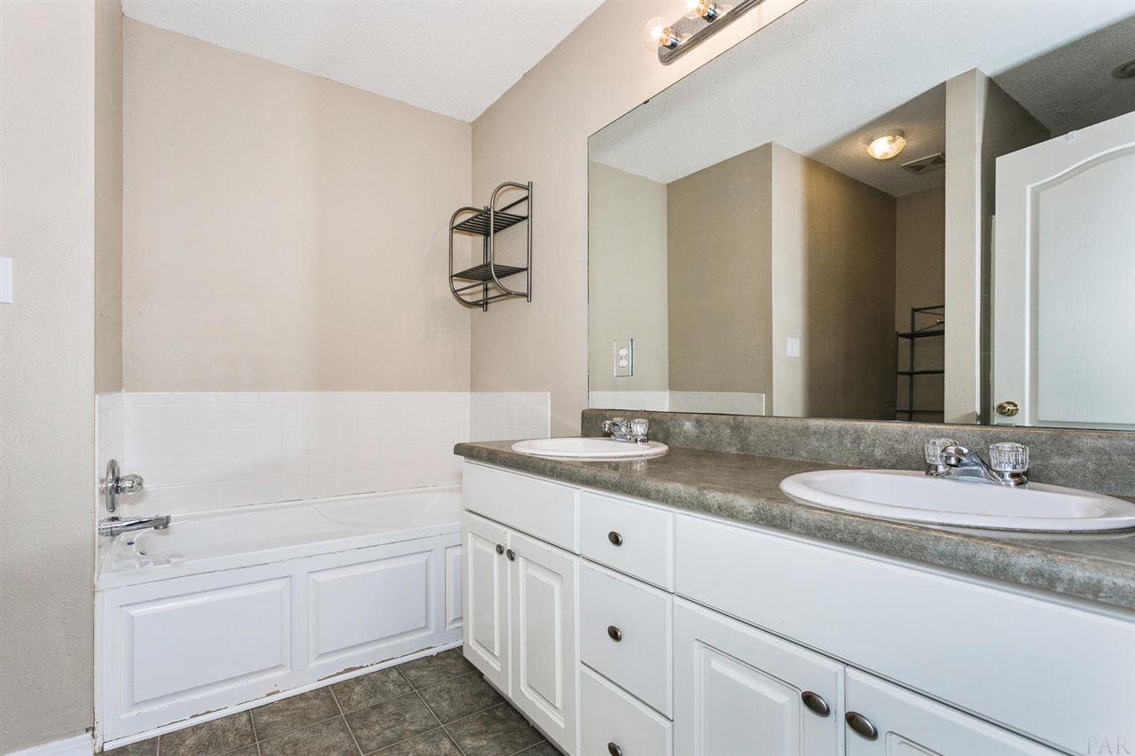 5612 Bauer Road Pensacola, FL 32507 - Photo 19 of 27 Gallery Image 19