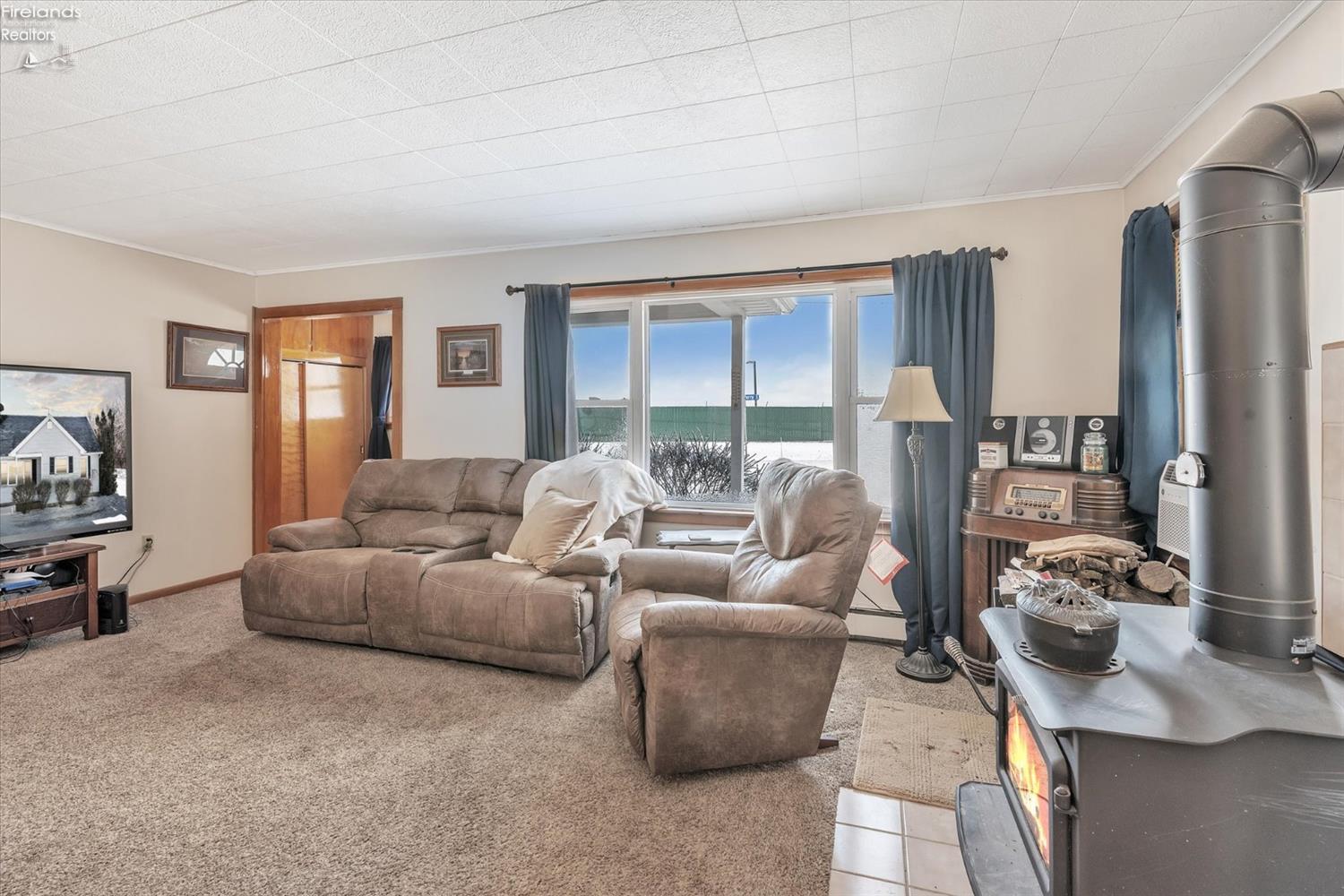 2125 North Camp Perry Eastern Road Port Clinton, OH 43452 - Photo 7 of 34 Gallery Image 7