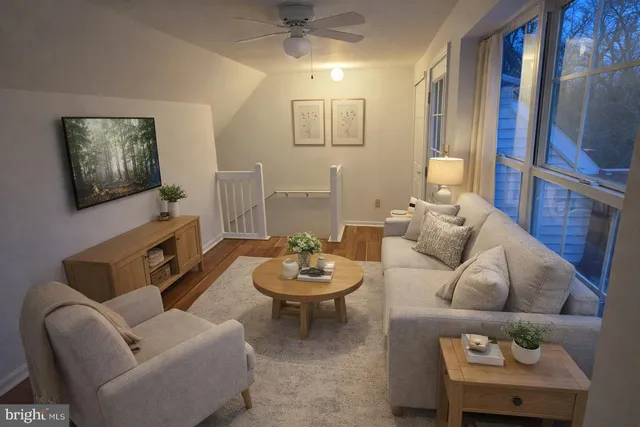 $326,000 | 204 River Court, Fieldsboro, NJ 08505