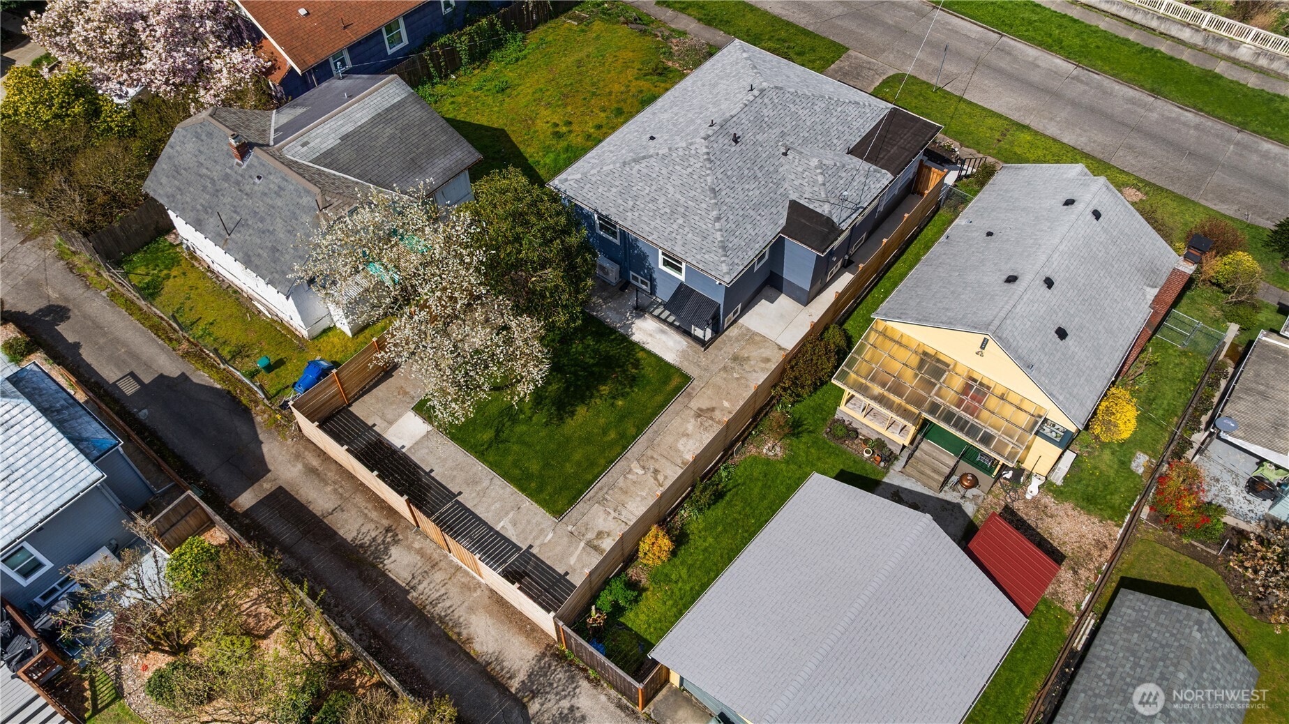 1811 South Stevens Street Seattle, WA 98144 - Photo 35 of 38 an aerial view of a house