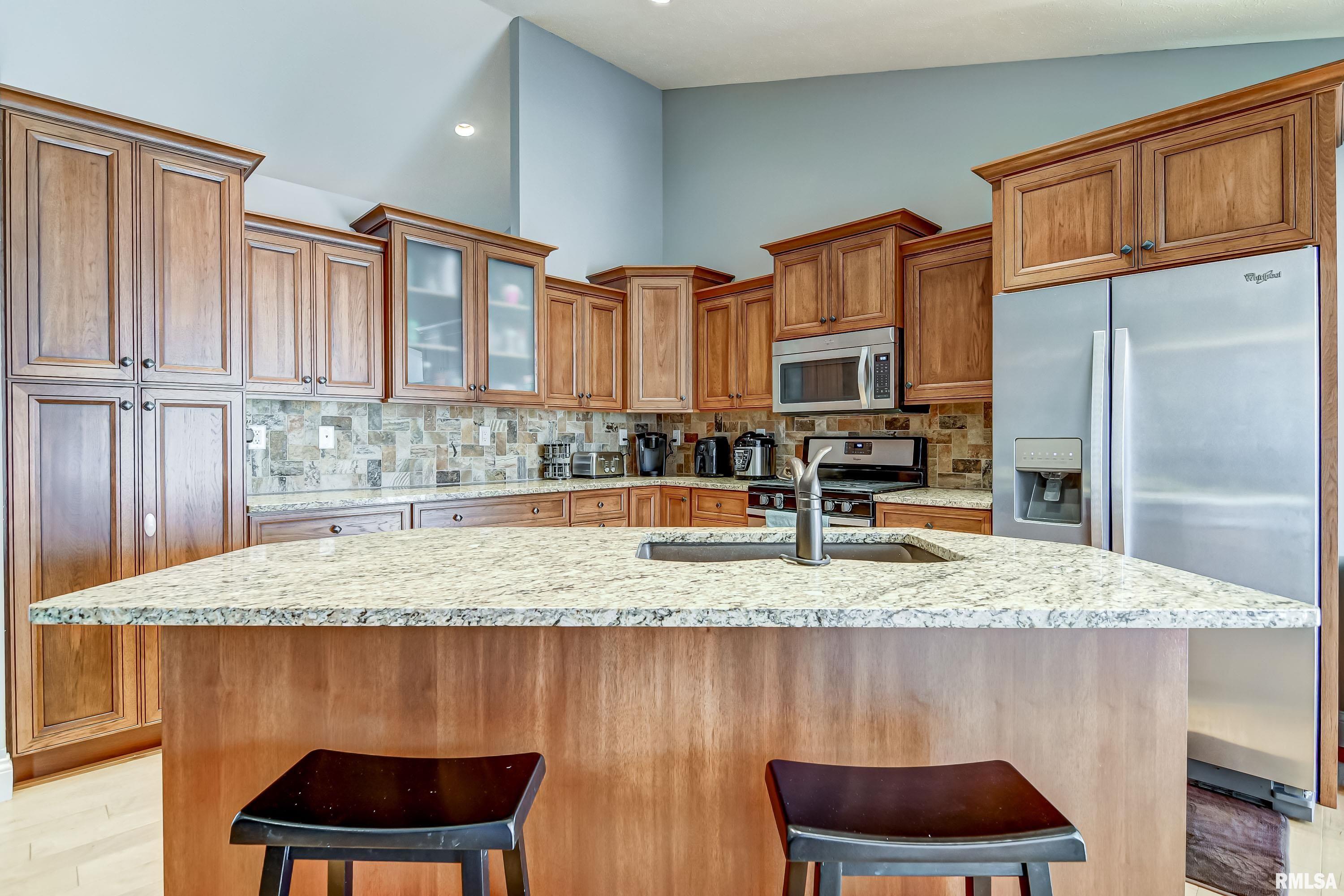 2902 Cronin Drive Springfield, IL 62711 - Photo 11 of 36 Gallery Image 11