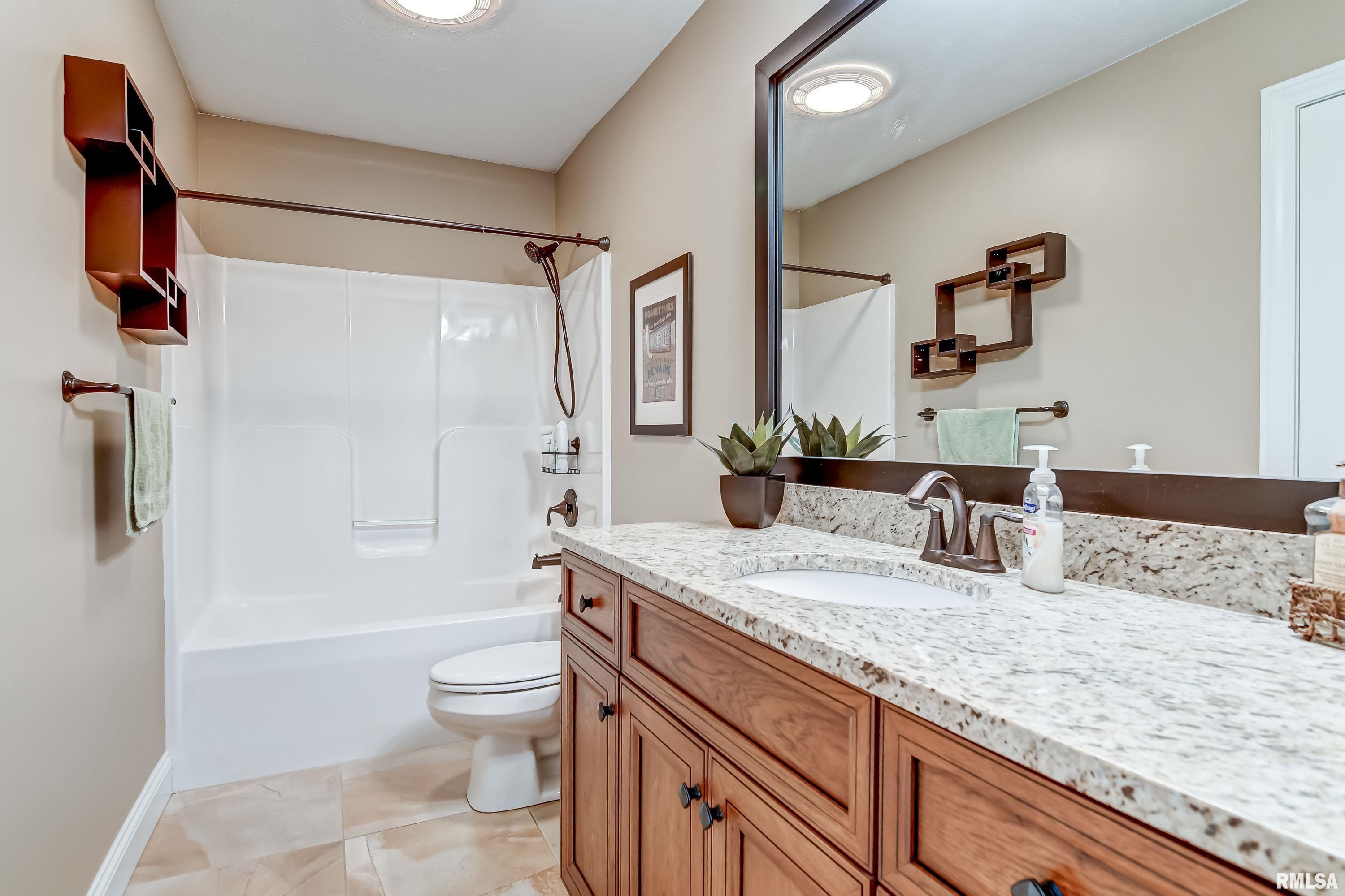 2902 Cronin Drive Springfield, IL 62711 - Photo 22 of 36 Gallery Image 22