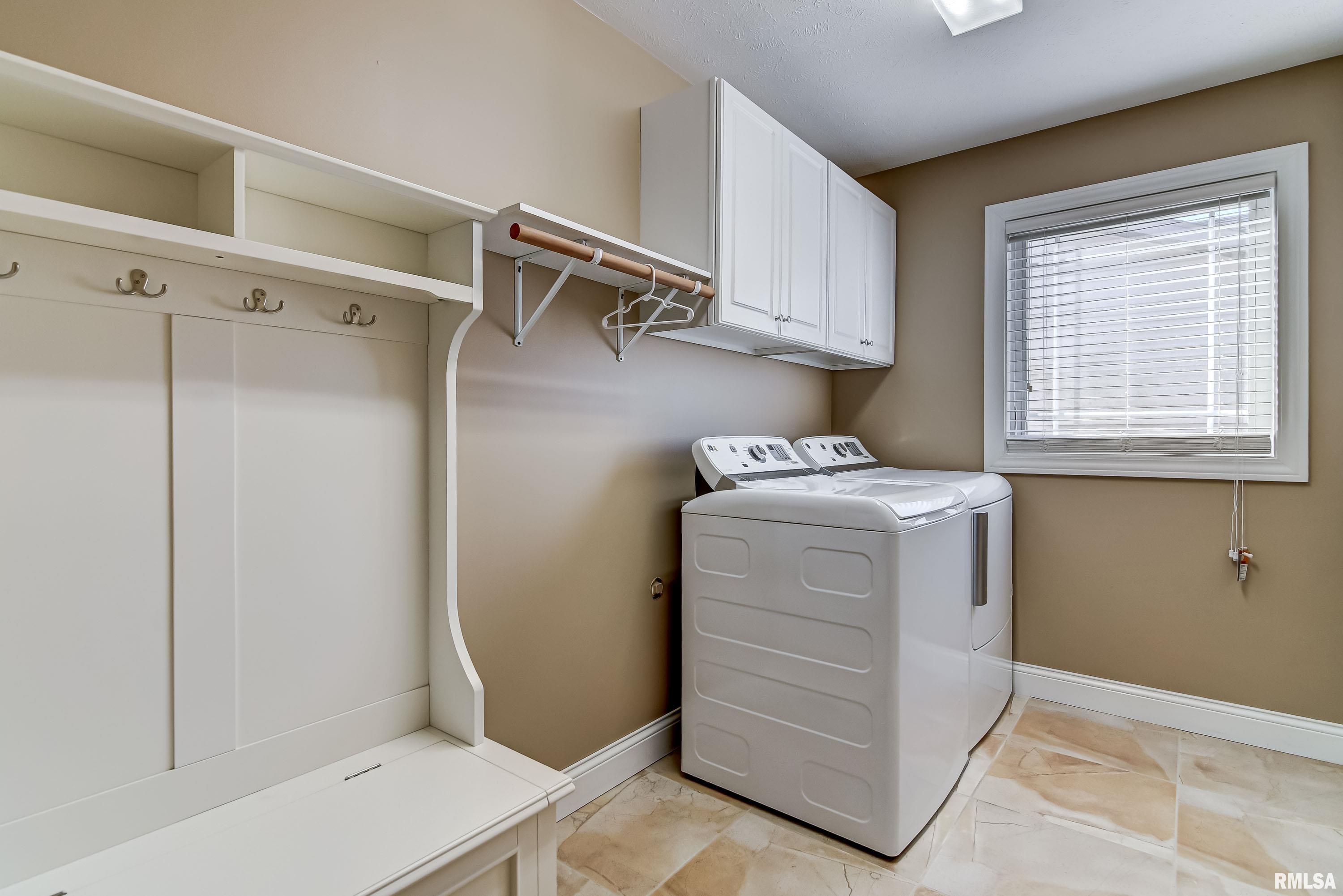 2902 Cronin Drive Springfield, IL 62711 - Photo 24 of 36 Gallery Image 24
