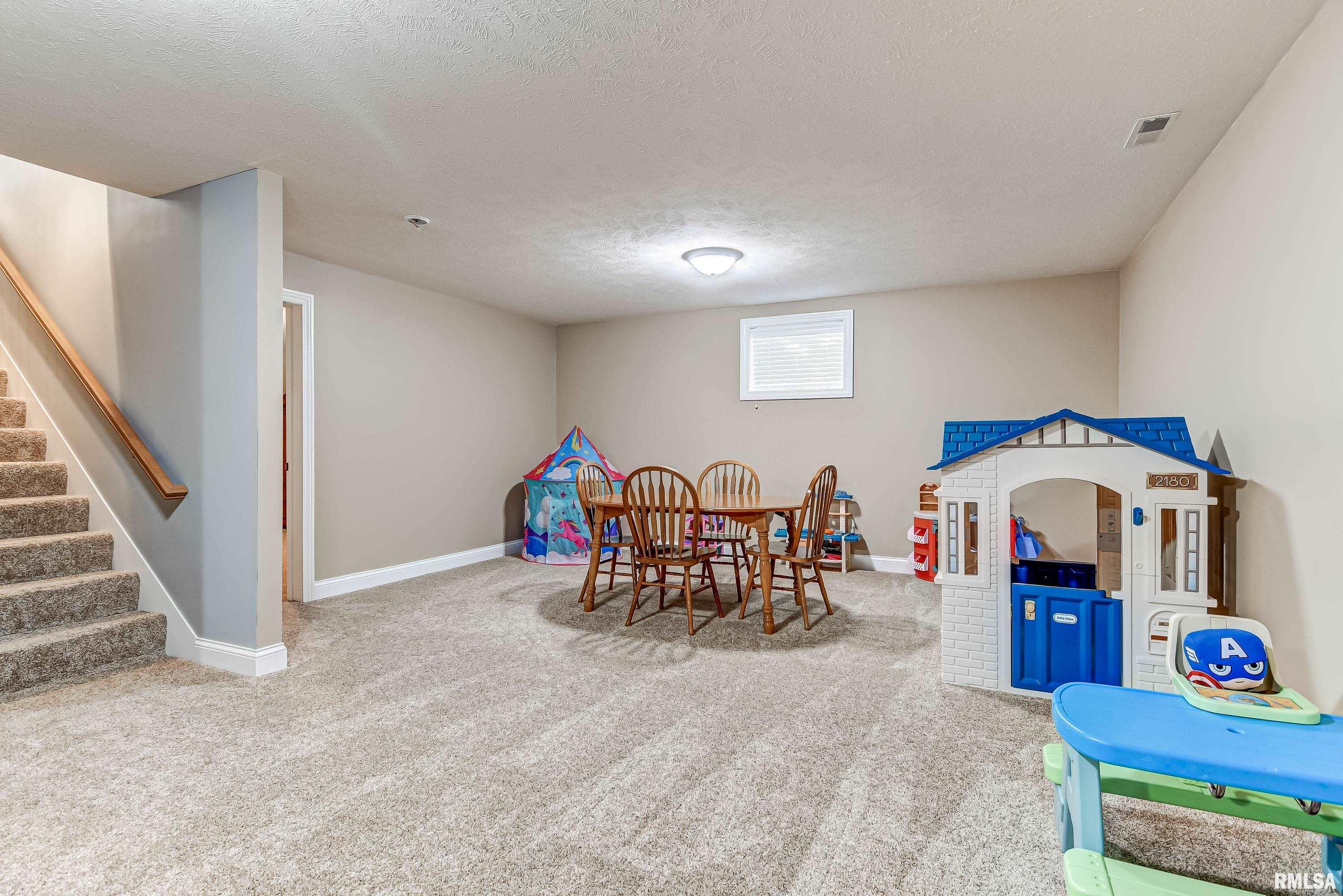 2902 Cronin Drive Springfield, IL 62711 - Photo 27 of 36 Gallery Image 27