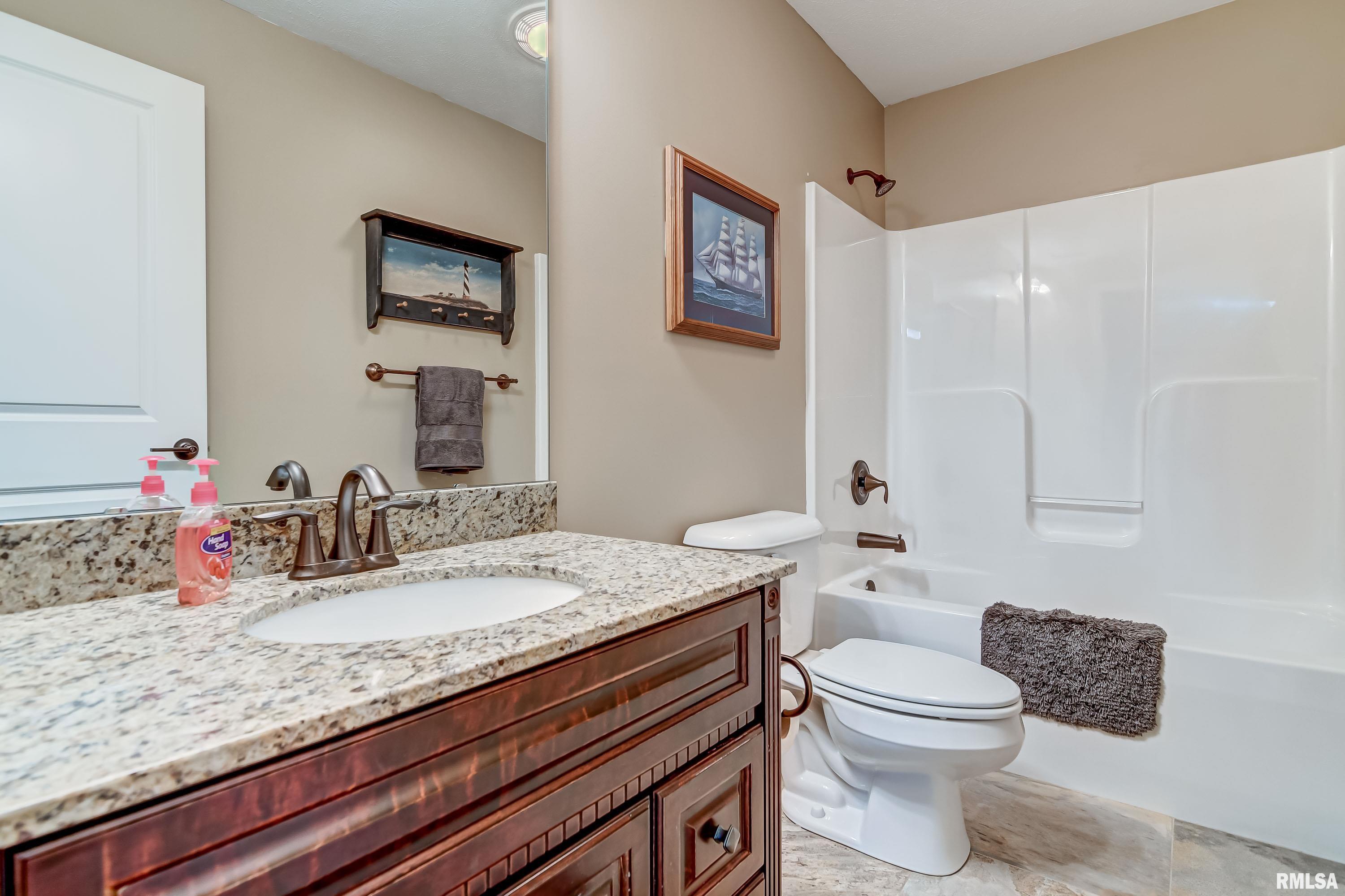 2902 Cronin Drive Springfield, IL 62711 - Photo 30 of 36 Gallery Image 30