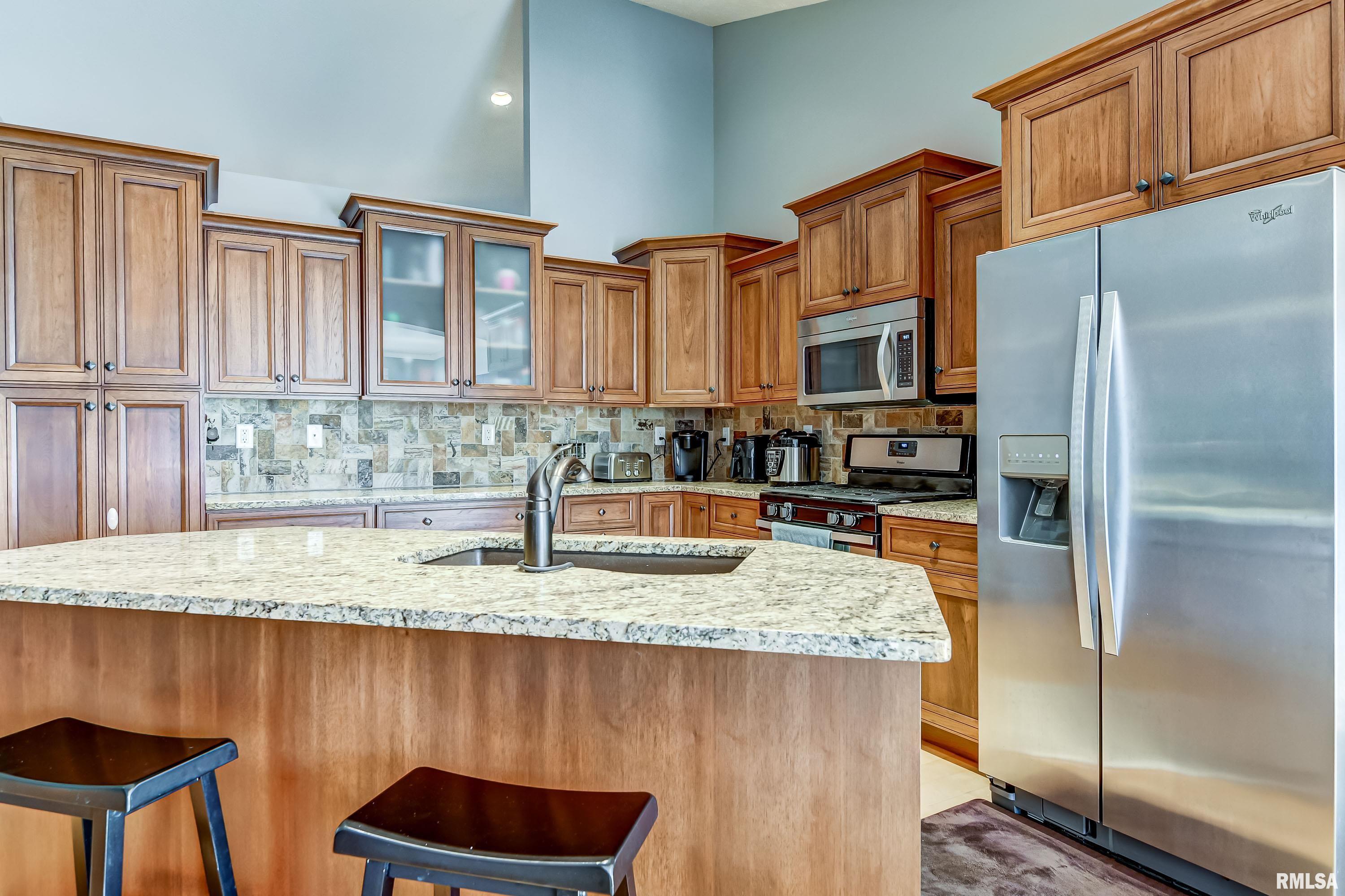 2902 Cronin Drive Springfield, IL 62711 - Photo 7 of 36 Gallery Image 7