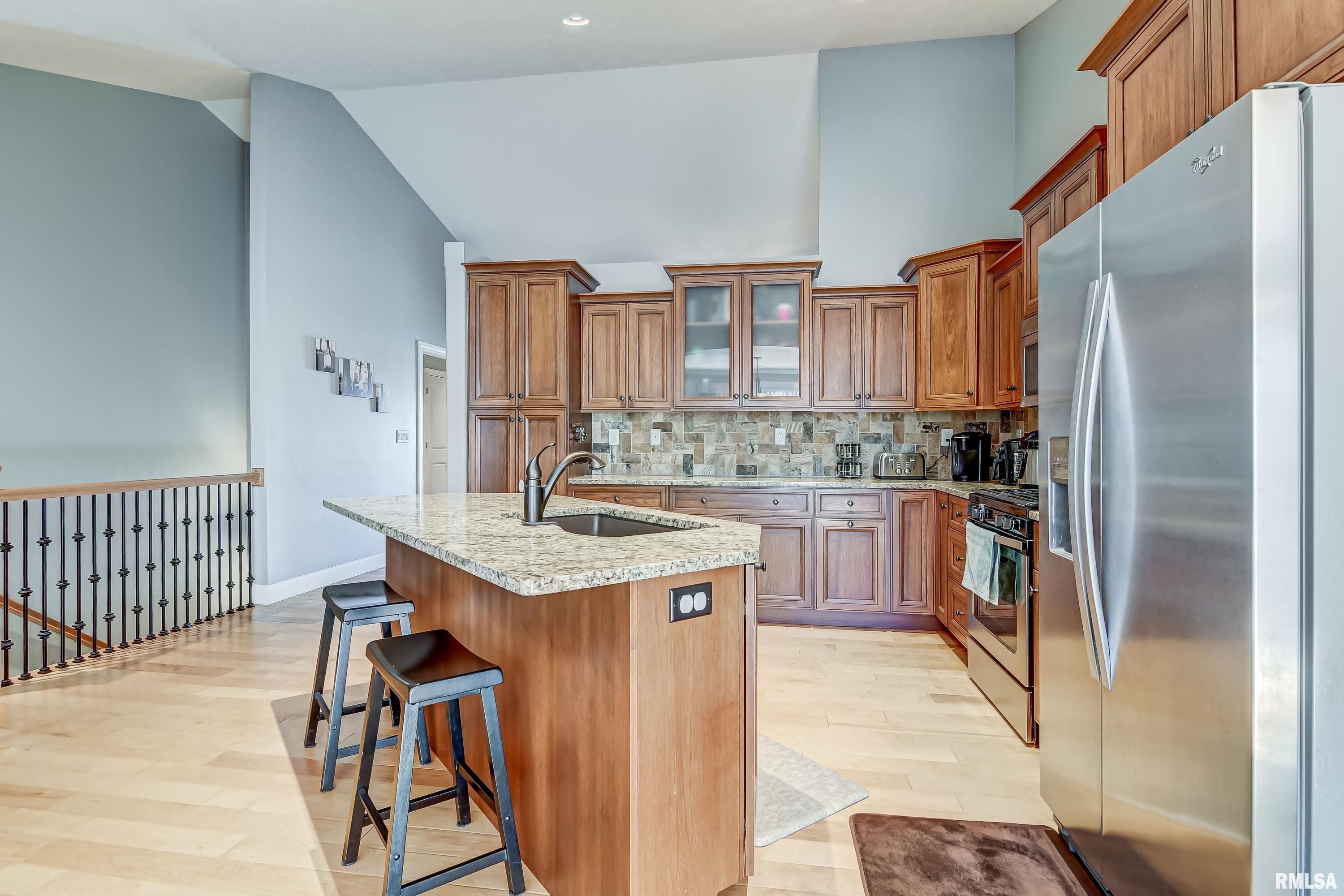 2902 Cronin Drive Springfield, IL 62711 - Photo 8 of 36 Gallery Image 8