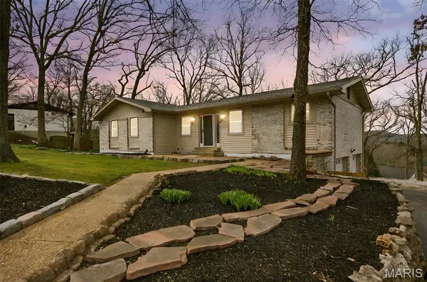 $320,000 | 1530 1st Street, Barnhart, MO 63012