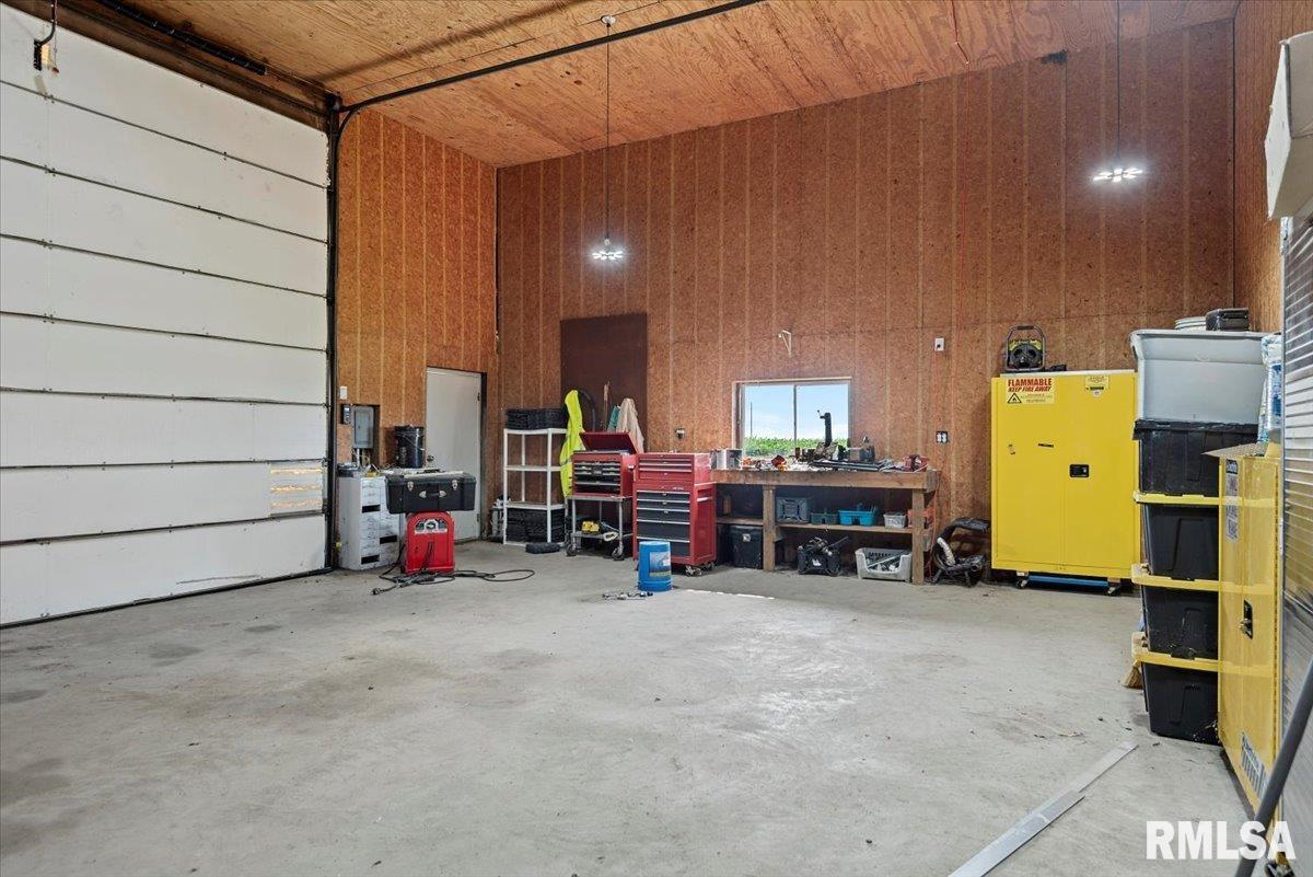 10918 Kossieck Road Blue Mound, IL 62513 - Photo 54 of 71