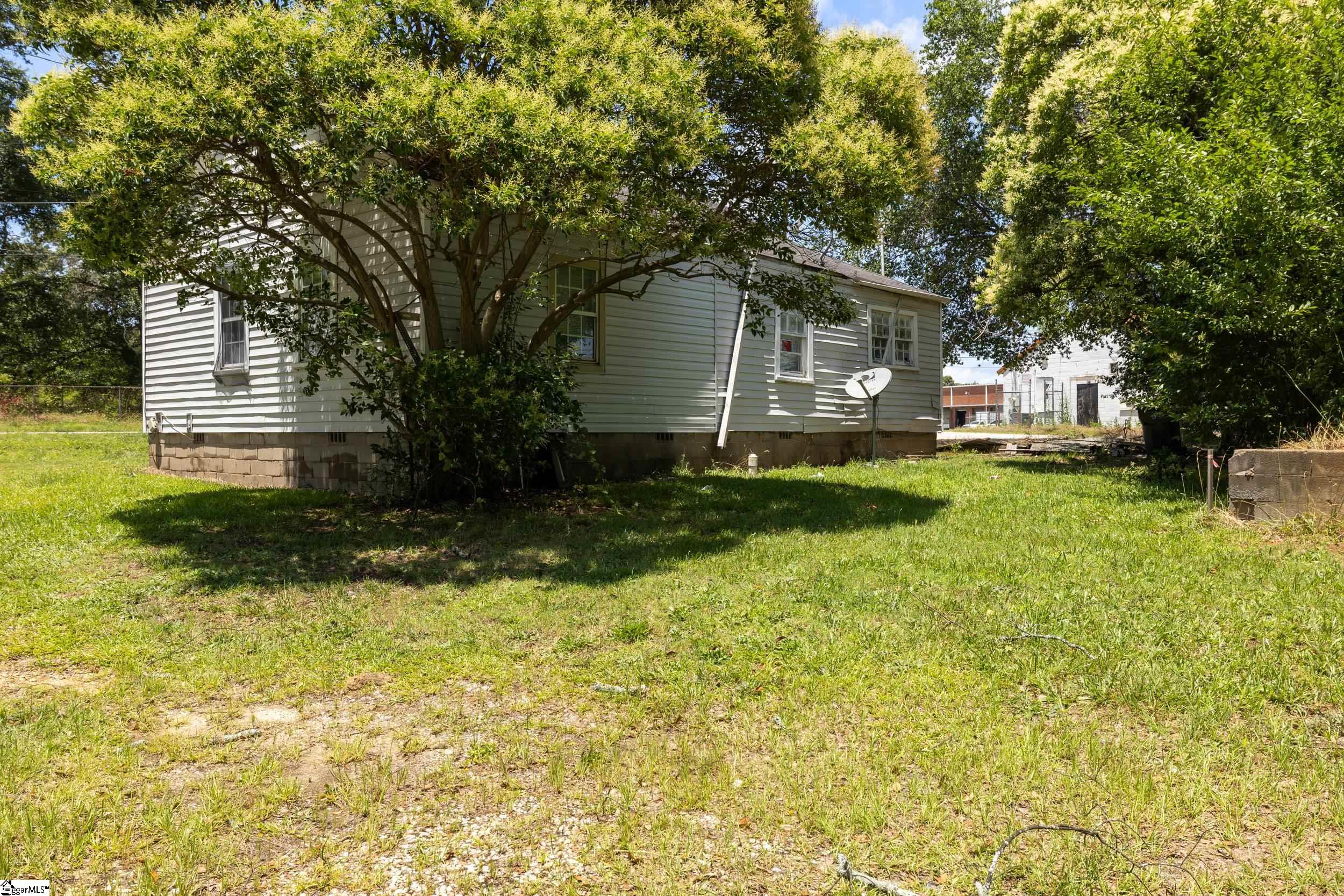 3 Staunton Bridge Road Greenville, SC 29611 - Photo 4 of 17 Gallery Image 4