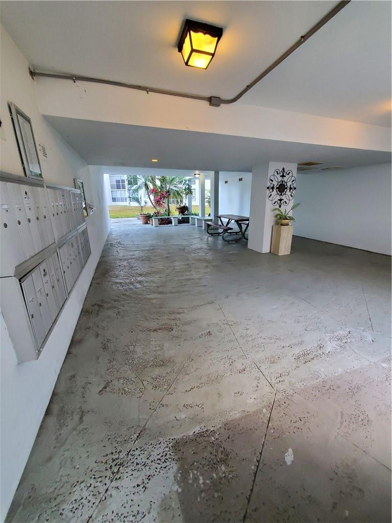 6903 Cypress Road, Unit B25 Plantation, FL 33317 - Photo 29 of 38 BREEZEWAY
