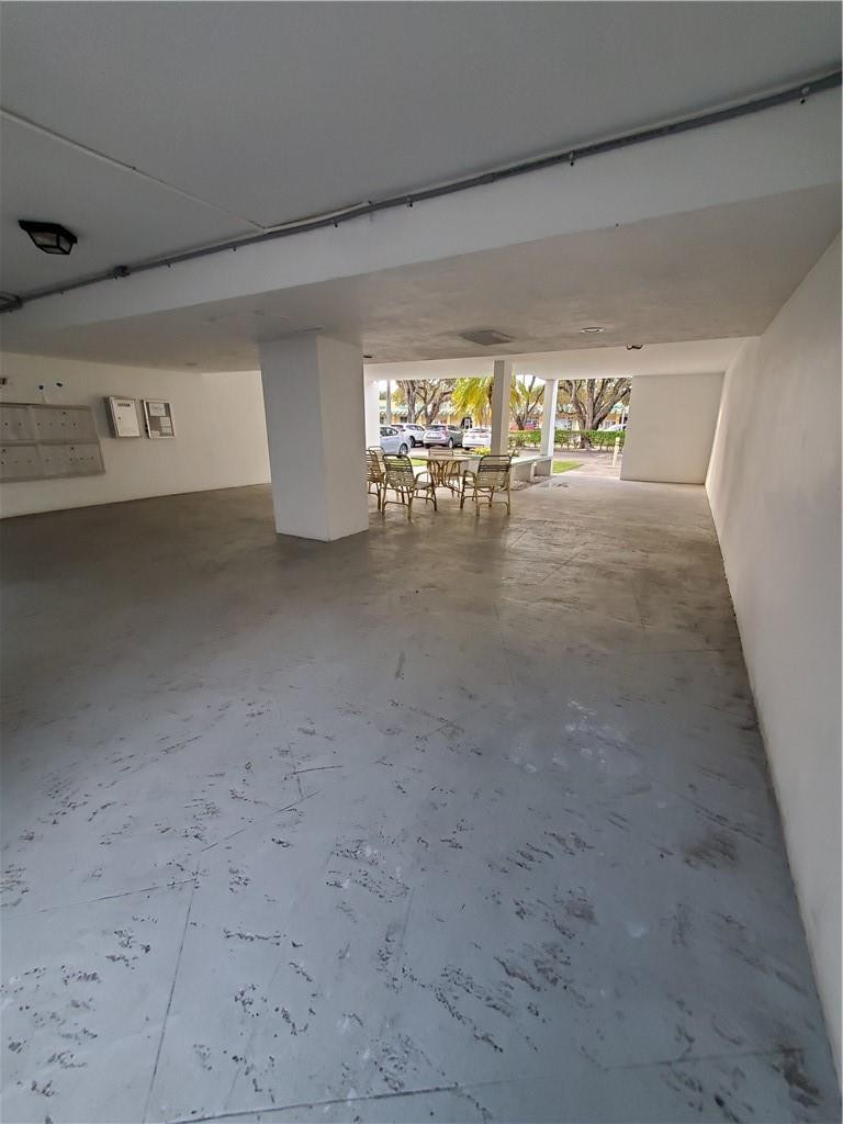 6903 Cypress Road, Unit B25 Plantation, FL 33317 - Photo 31 of 38 BREEZEWAY