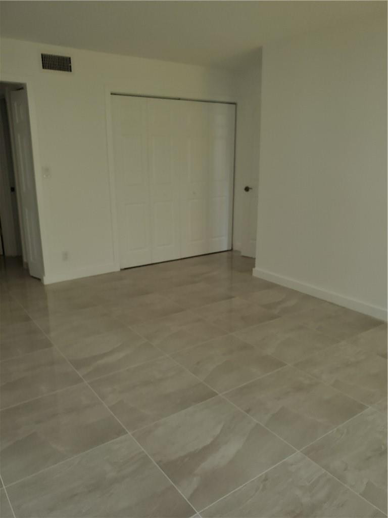 6903 Cypress Road, Unit B25 Plantation, FL 33317 - Photo 6 of 38 Photo 6