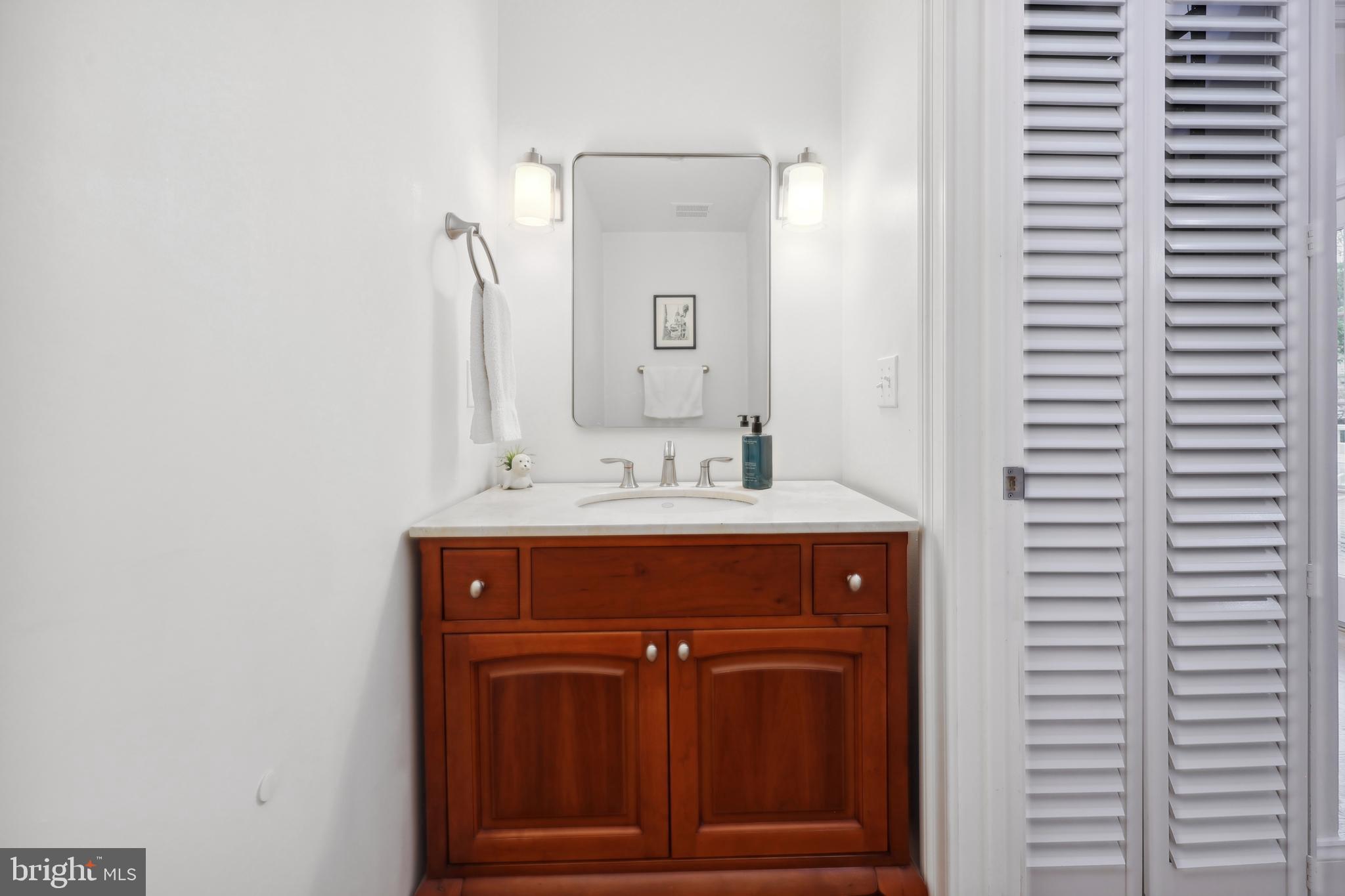 2125 Rampart Drive Alexandria, VA 22308 - Photo 27 of 73 Gallery Image 27