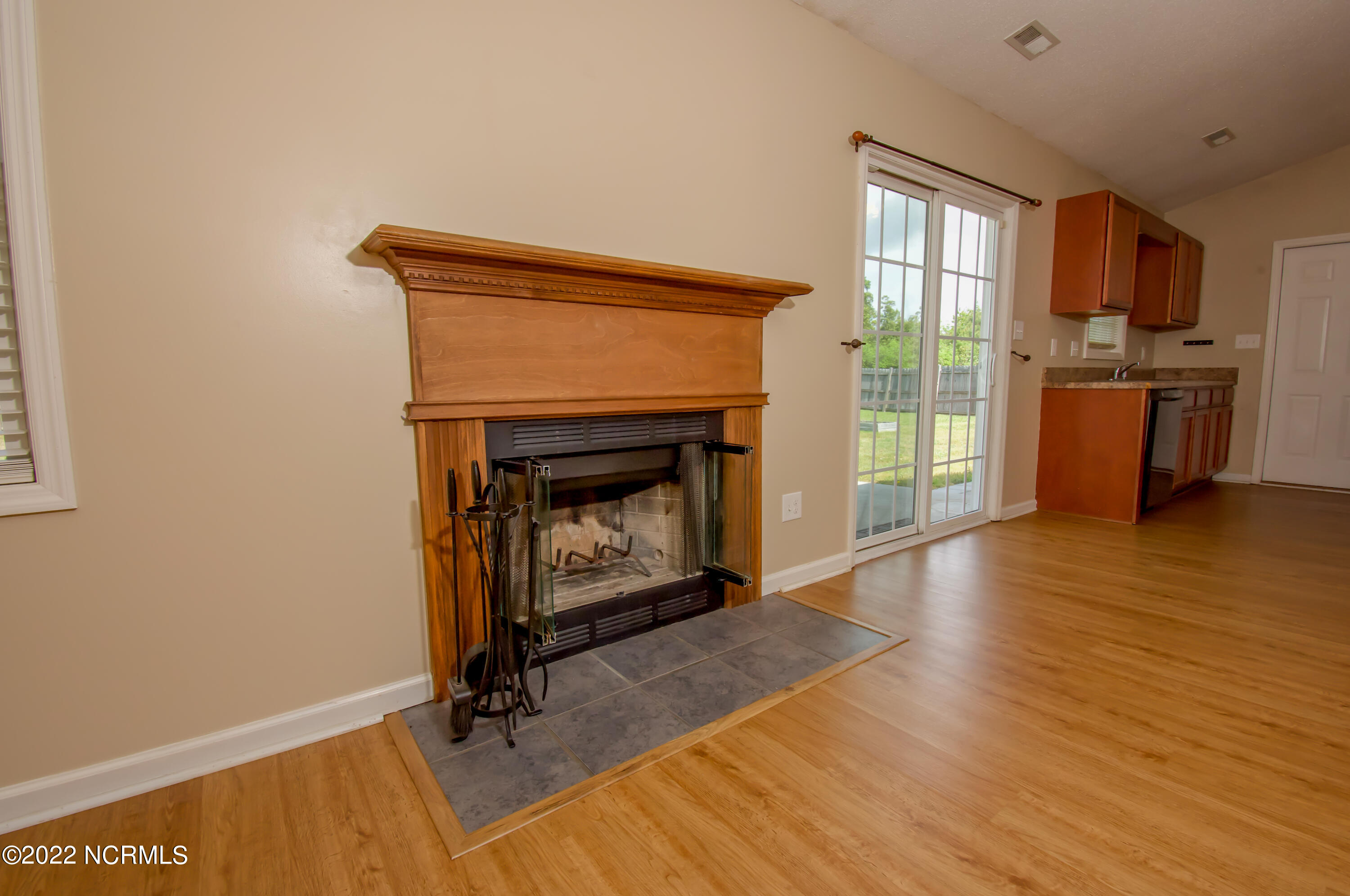 116 Jenna Rea Road Hubert, NC 28539 - Photo 10 of 46 F877F273-3949-45AD-86DA-5C03F58600F0_1_1