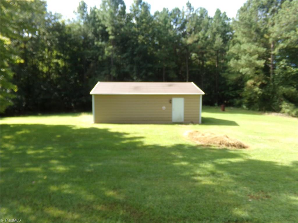 3323 Fulton Road Asheboro, NC 27205 - Photo 9 of 30 Gallery Image 9