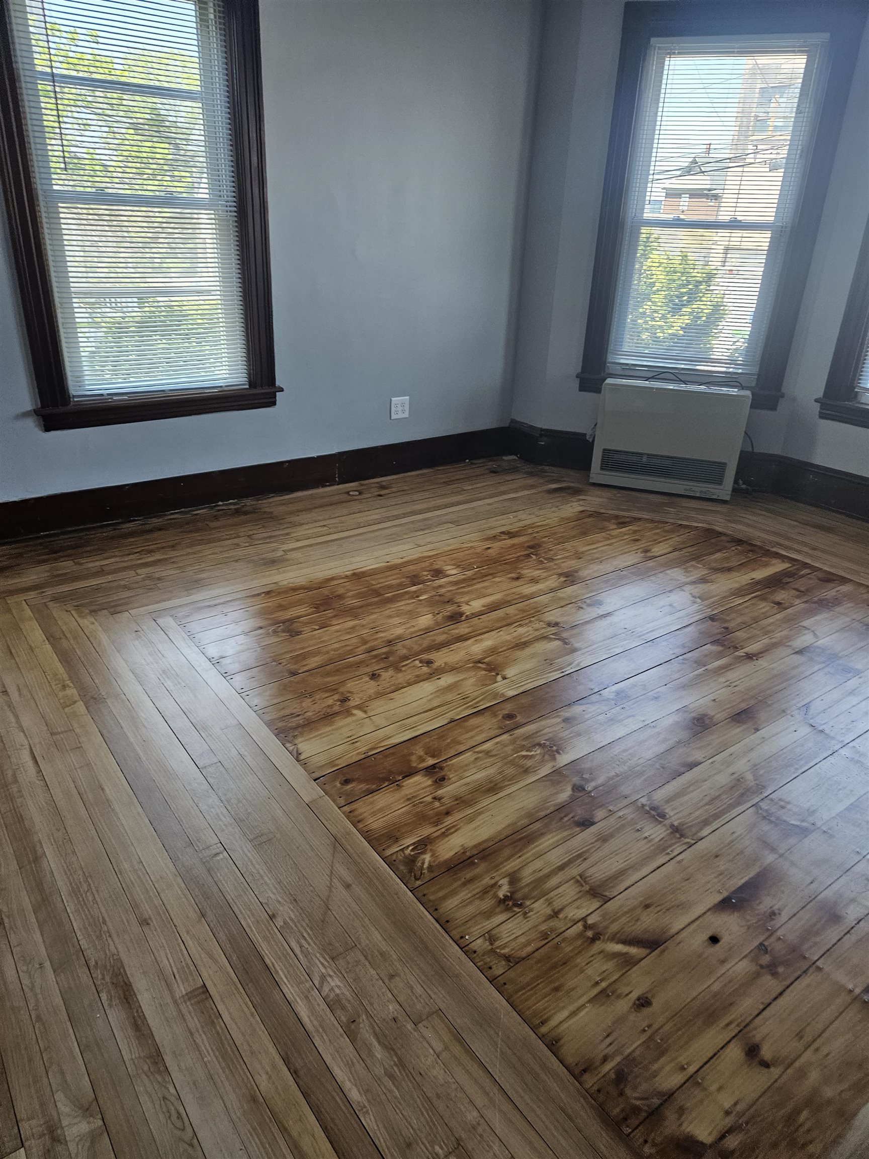 637 Harvard Street Manchester, NH 03103 - Photo 5 of 17