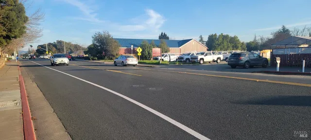 $1,950,000 | 865 West Napa Street, Sonoma, CA 95476