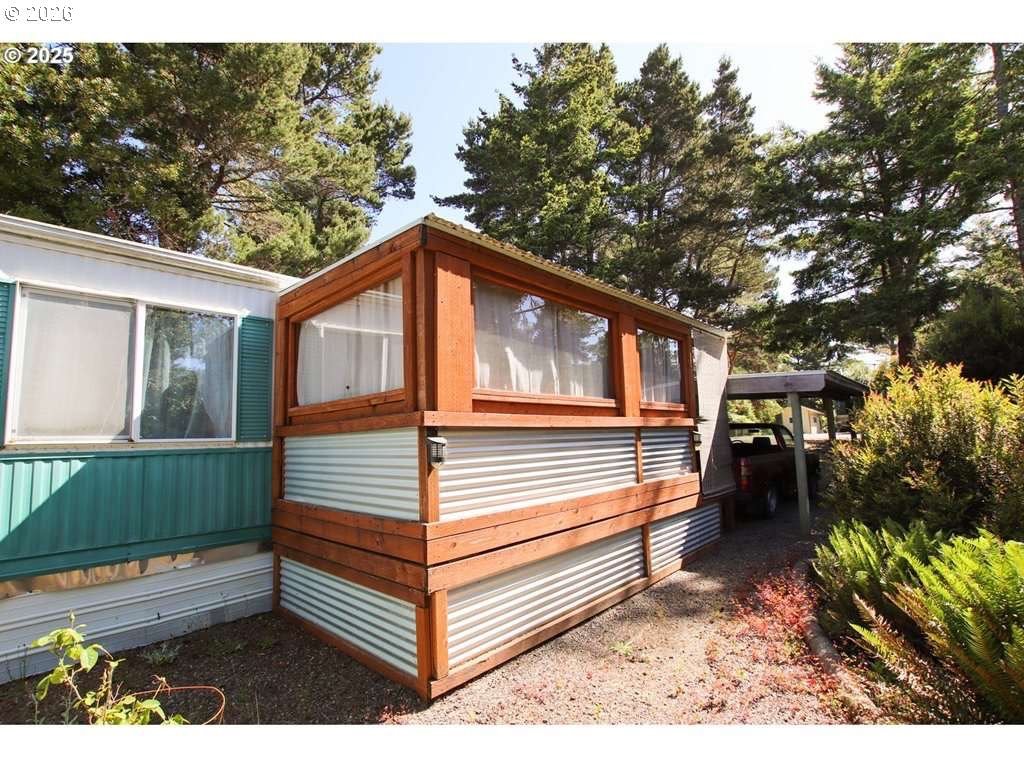 1600 Rhododendron Drive, Unit 214 Florence, OR 97439 - Photo 2 of 21