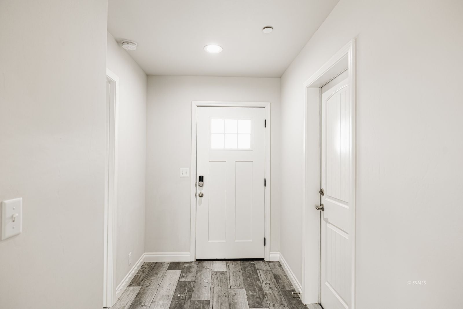 1433 South McCall Street Ridgecrest, CA 93555 - Photo 4 of 38 Gallery Image 4