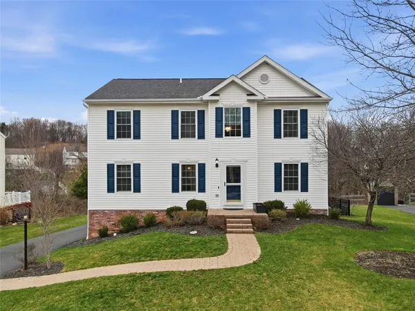 $439,900 | 313 Diamond Drive, Moon Township, PA 15108