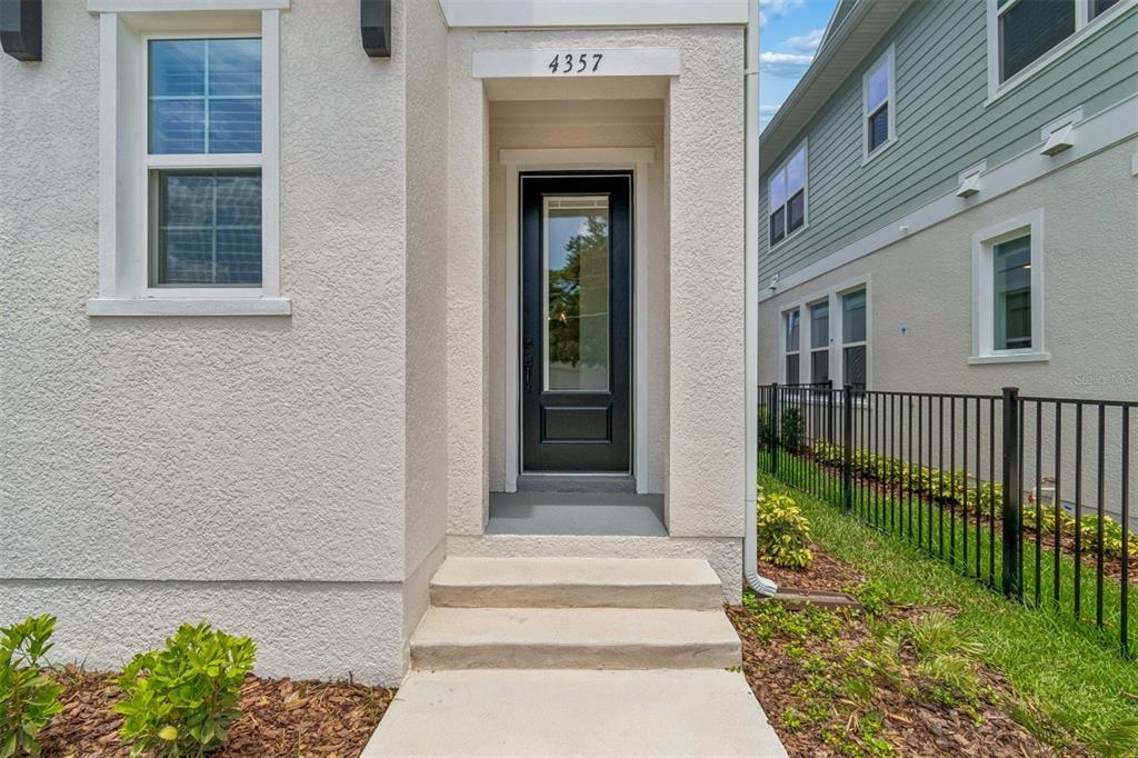4357 Roush Orlando, FL 32803 - Photo 2 of 34