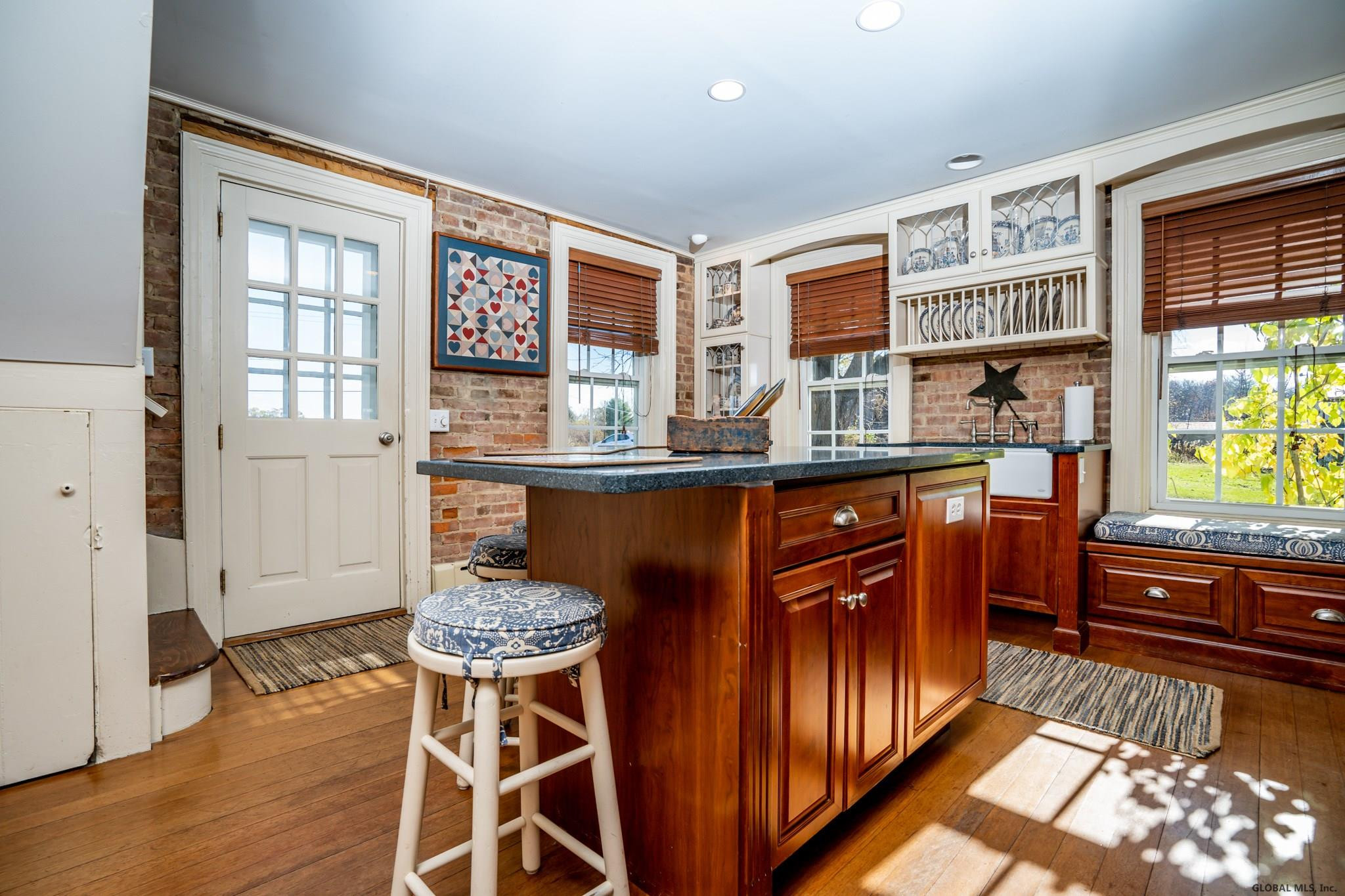 298 Clapper Road Bethlehem, NY 12158 - Photo 4 of 39 Photo 4
