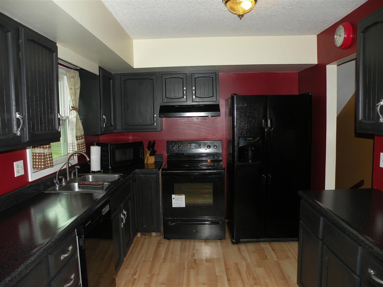 5631 Kroemer Road Fort Wayne, IN 46818 - Photo 8 of 23