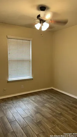 $1,600 | 10711 Shaencrest, San Antonio, TX 78254