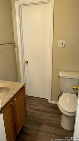 $1,600 | 10711 Shaencrest, San Antonio, TX 78254