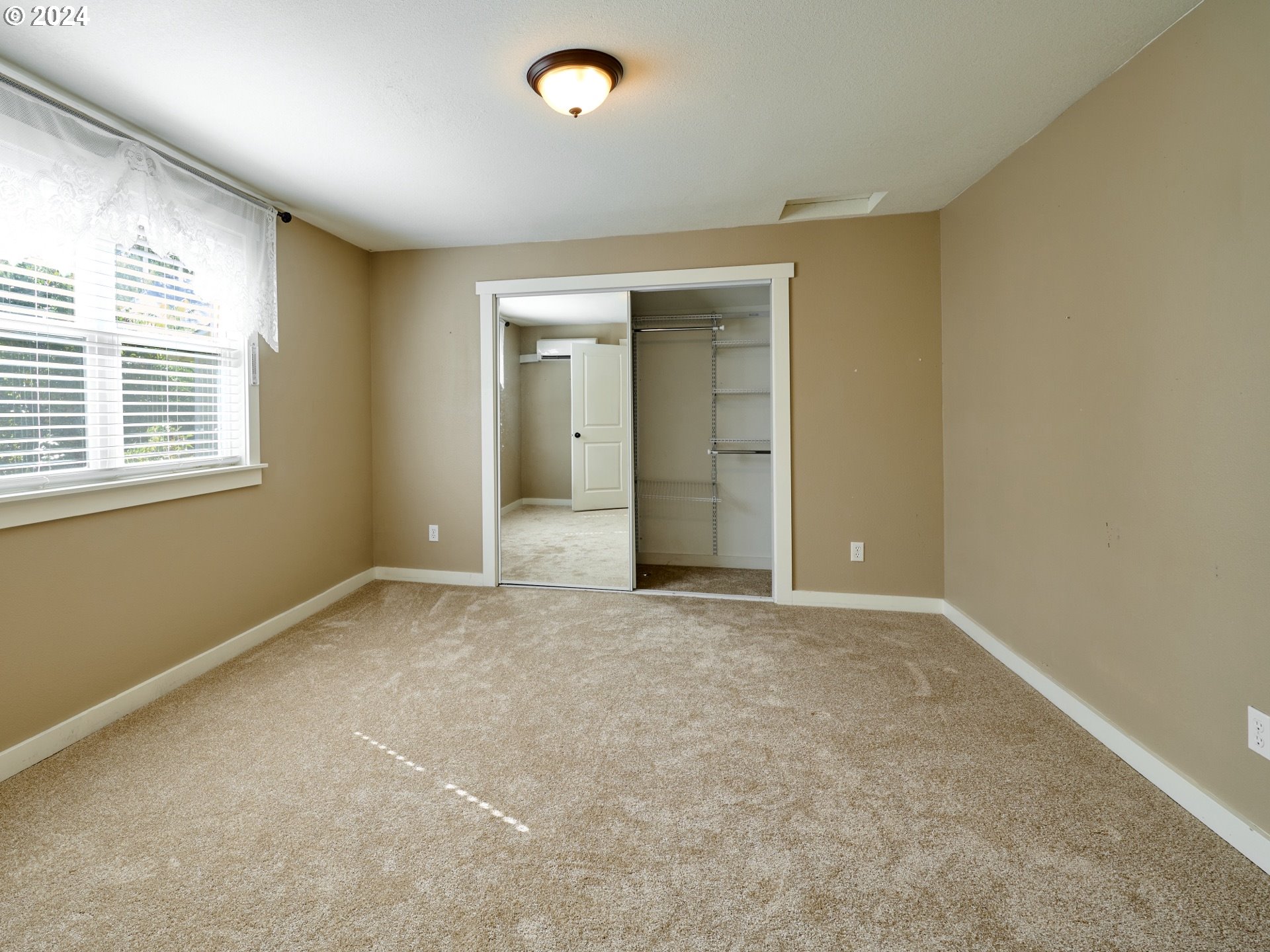 834 Madison Street Silverton, OR 97381 - Photo 11 of 30 Gallery Image 11