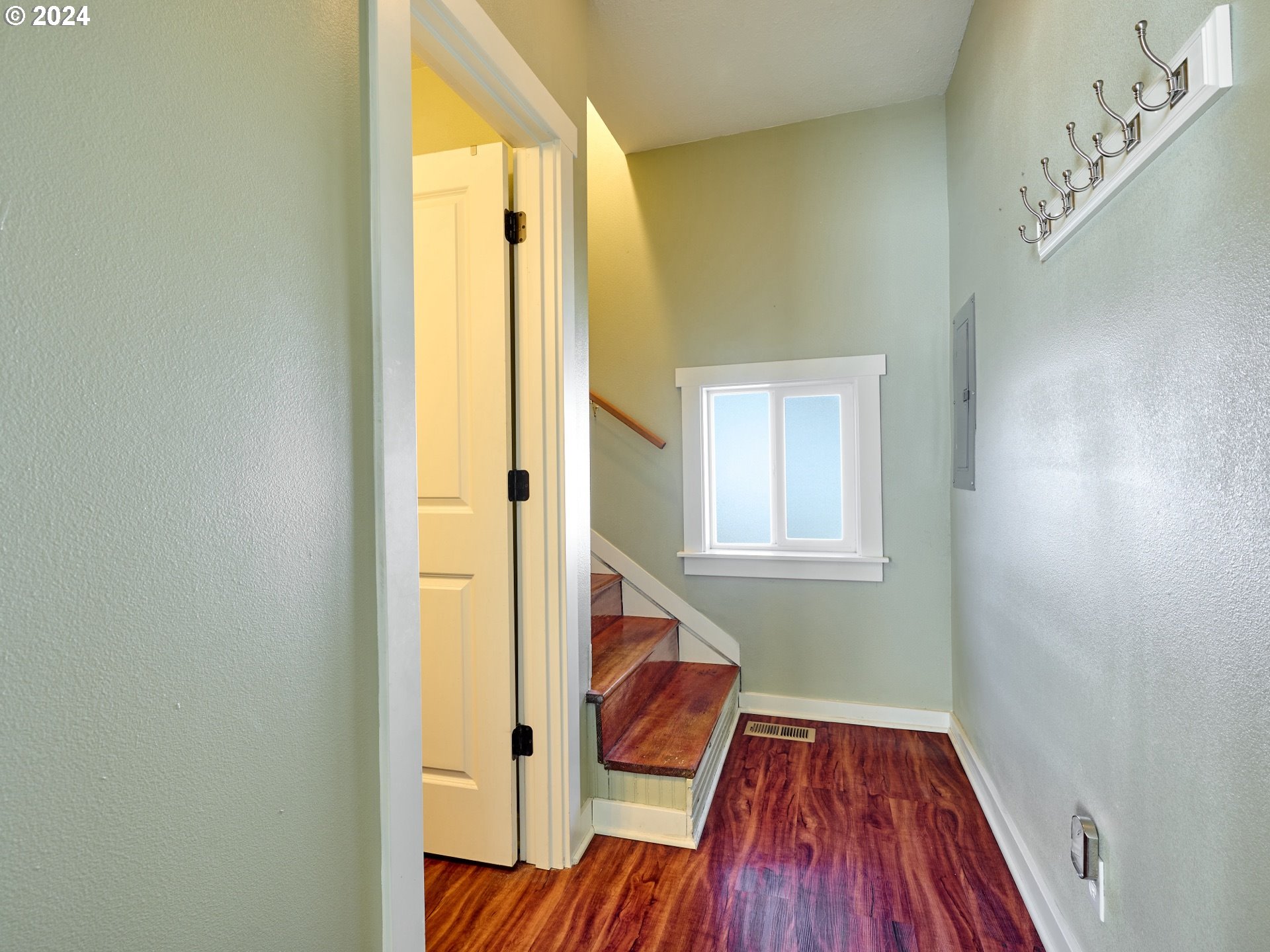 834 Madison Street Silverton, OR 97381 - Photo 15 of 30 Gallery Image 15