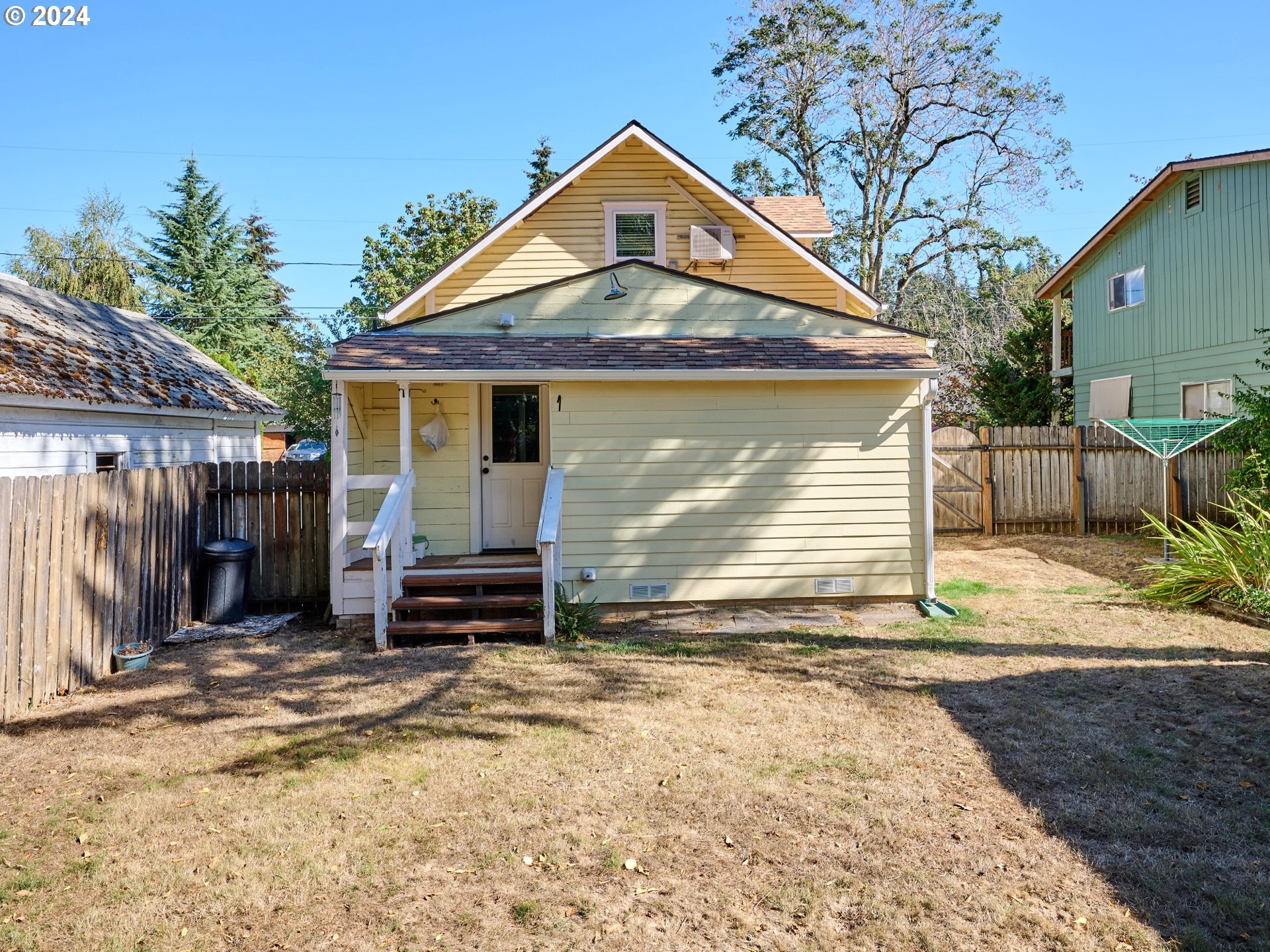 834 Madison Street Silverton, OR 97381 - Photo 27 of 30 Gallery Image 27