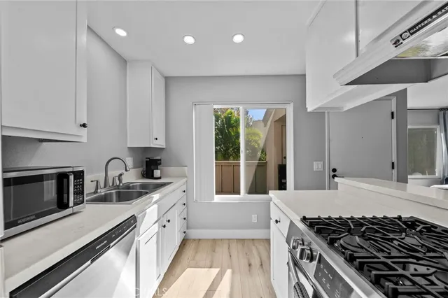 $349,900 | 1340 Cabrillo Park Drive, Unit F, Santa Ana, CA 92701