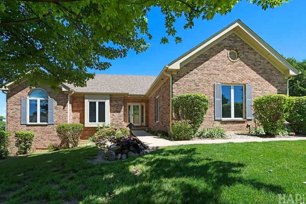 $435,000 | 24852 West Nicklaus Way, Antioch, IL 60002