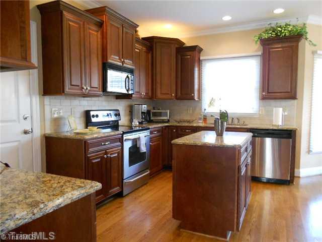 190 Ashbrook Road Thomasville, NC 27360 - Photo 9 of 16 Kitchen.