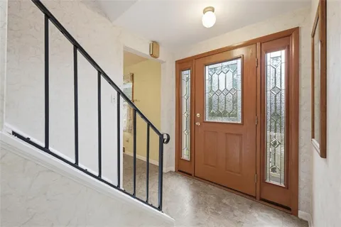$450,000 | 139 East Edgewood Drive, Canonsburg, PA 15317