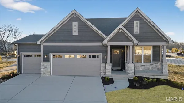 $779,543 | 3009 Bruce Trl Court, Cottleville, MO 63304