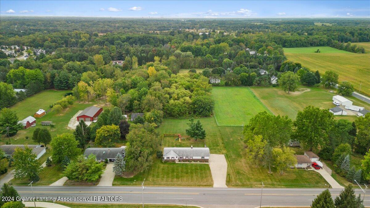 203 West Herbison Road Dewitt, MI 48820 - Photo 37 of 40 05-Media Jett - 02