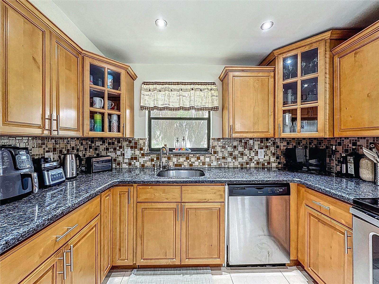 16475 Golf Club Road, Unit 202 Weston, FL 33326 - Photo 8 of 59 Gallery Image 8