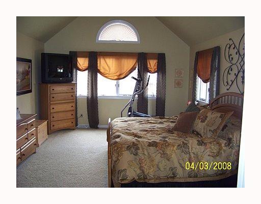 360 Cobblestone Circle McKees Rocks, PA 15136 - Photo 8 of 8 Master Bedroom.