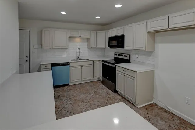 $270,000 | 13310 Donnelly Avenue, Grandview, MO 64030