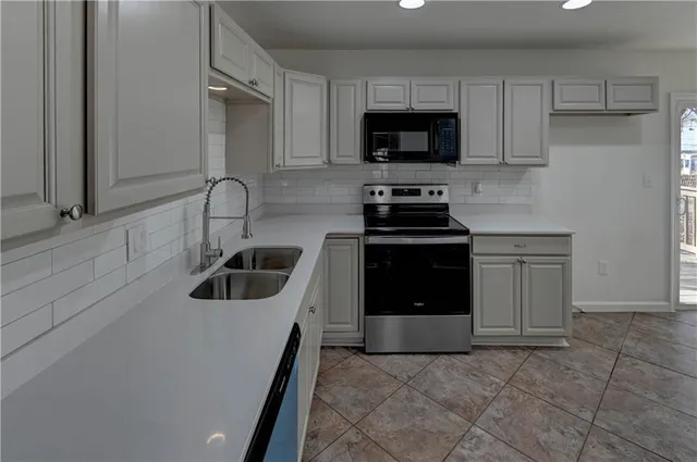 $270,000 | 13310 Donnelly Avenue, Grandview, MO 64030