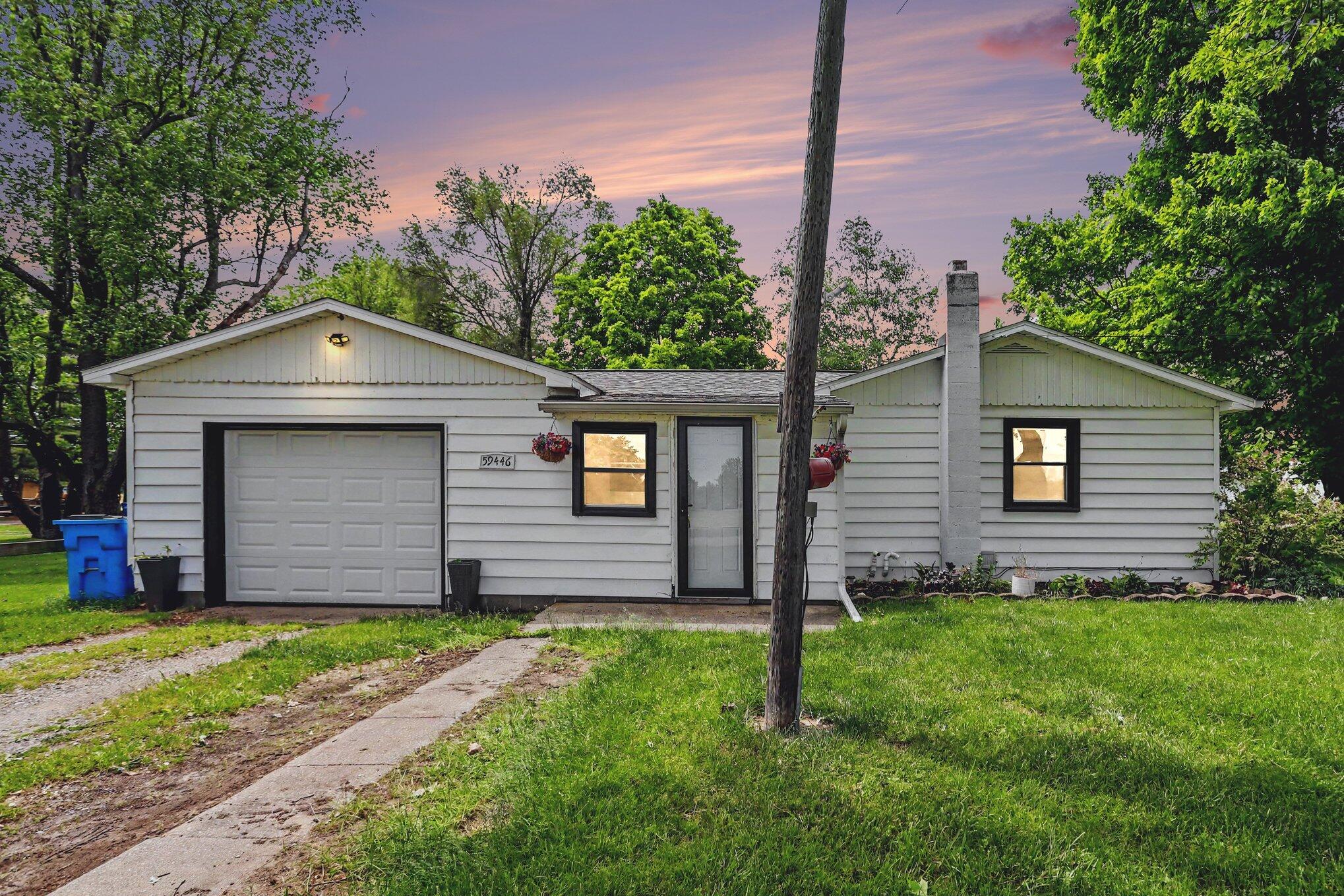 59446 Manor Road Colon, MI 49040 - Photo 1 of 29 001_file_6577
