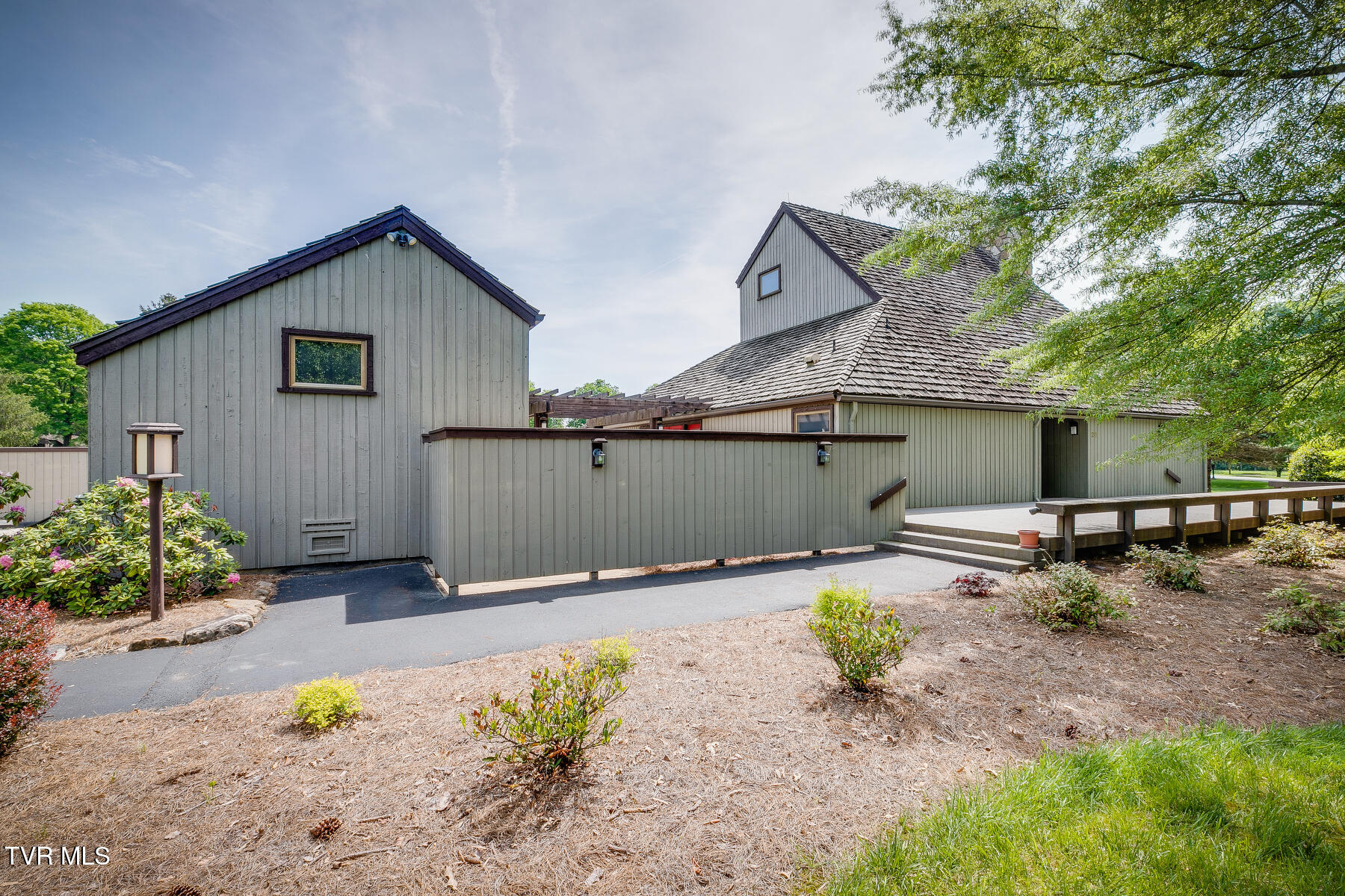 138 Columbine Road Kingsport, TN 37660 - Photo 57 of 62 206