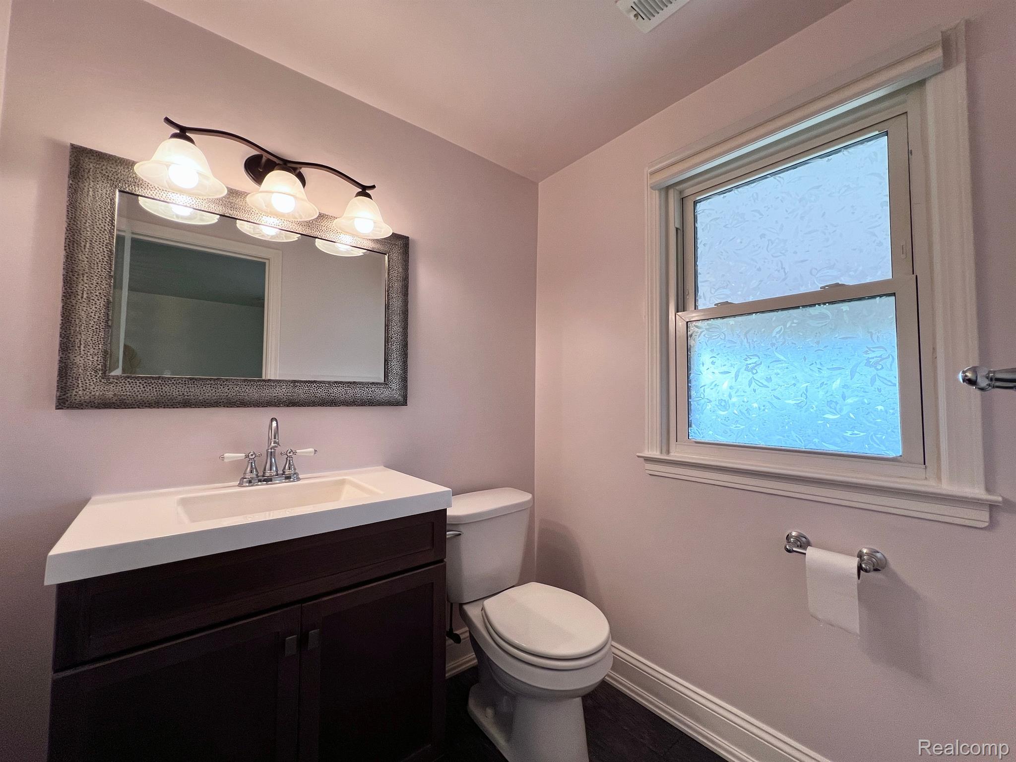 8488 Harding Street Center Line, MI 48015 - Photo 30 of 42 Gallery Image 30