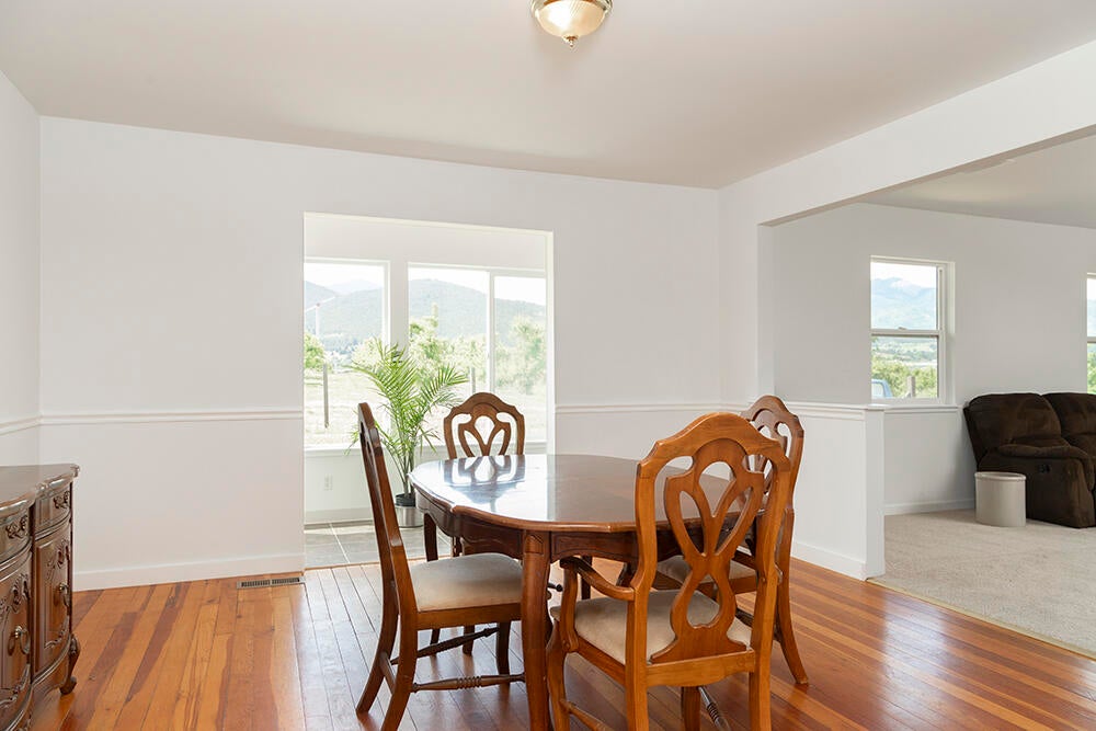 679 West Valley View Road Talent, OR 97540 - Photo 26 of 77 IMG_0421